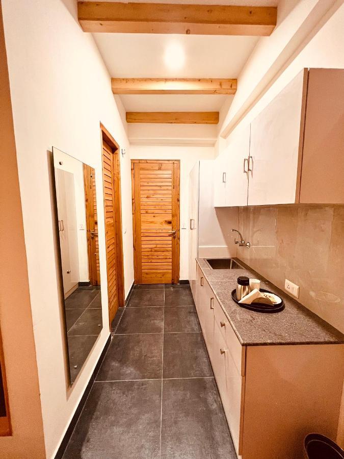 Yaato Retreat Hotel Manāli Екстериор снимка